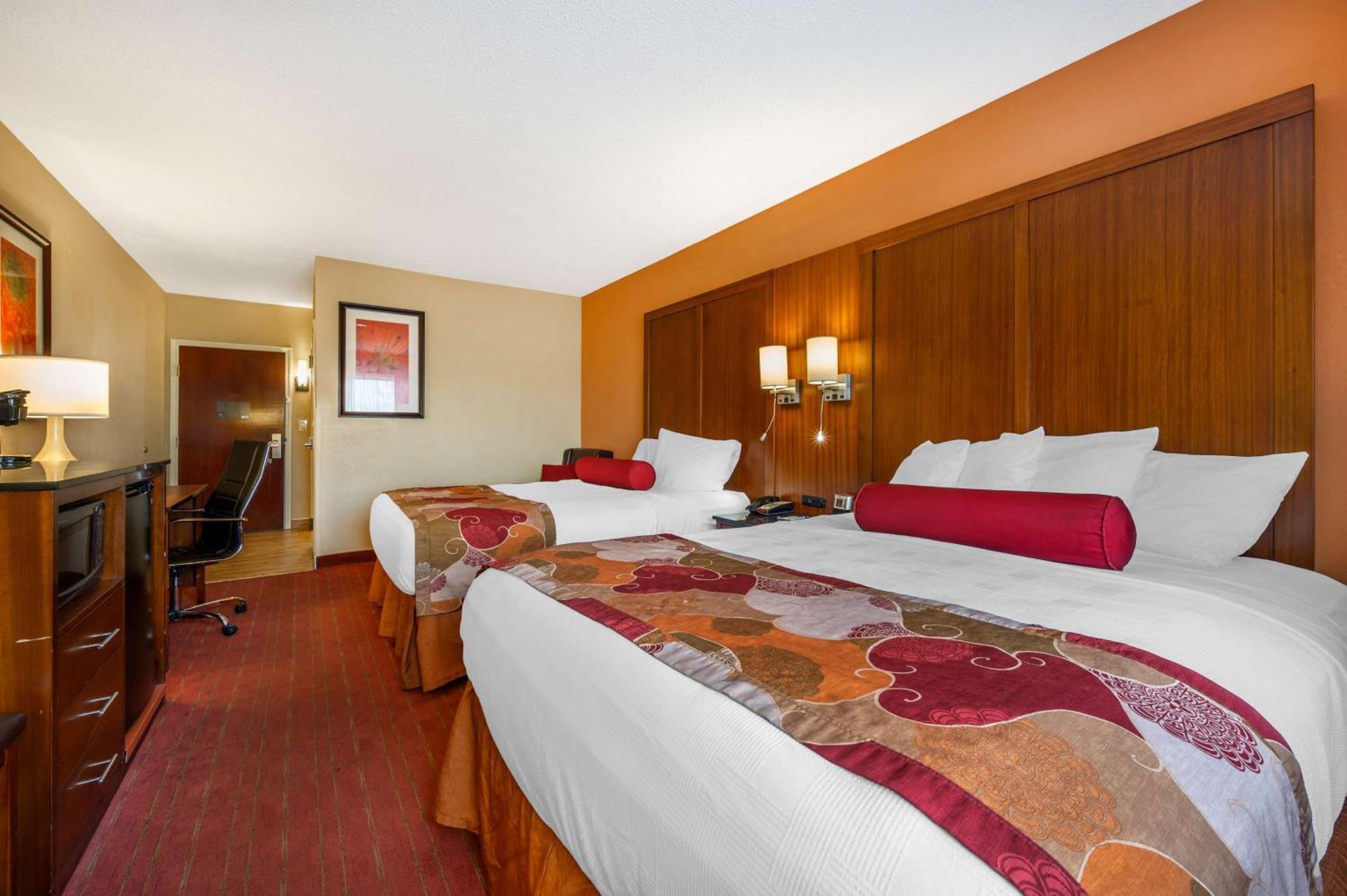Best Western Plus Georgetown Corporate Center Hotel מראה חיצוני תמונה